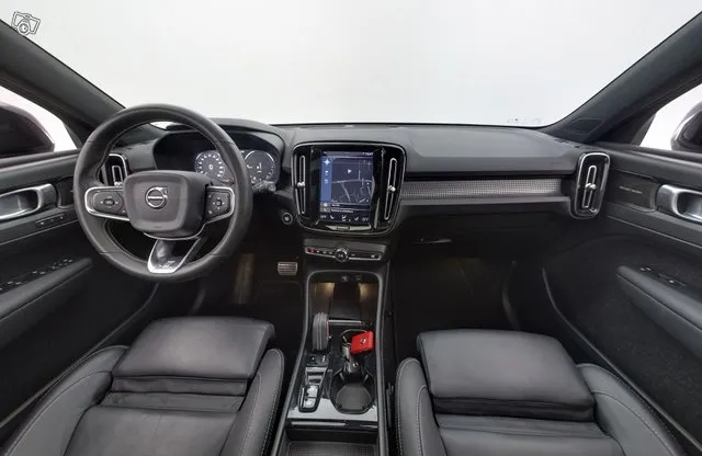 Volvo XC40 T4 TwE Inscription Recharge aut / Pilot Assist /  Image 2