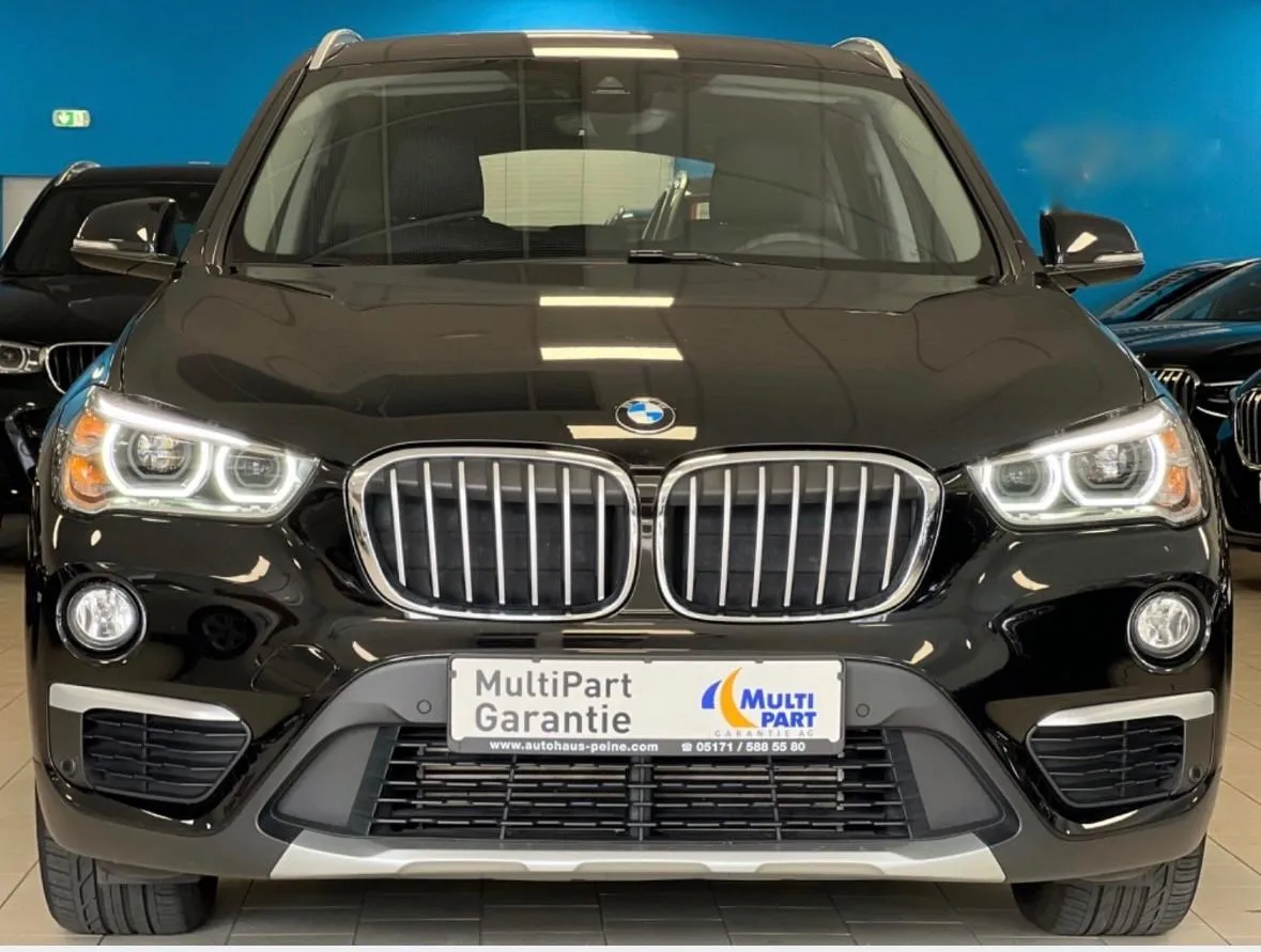 BMW X1 sDrive18d xLine Image 6