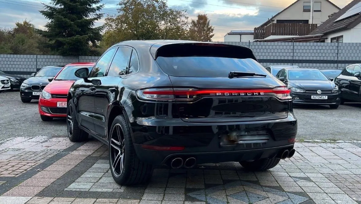 PORSCHE Macan 2.0 Image 3